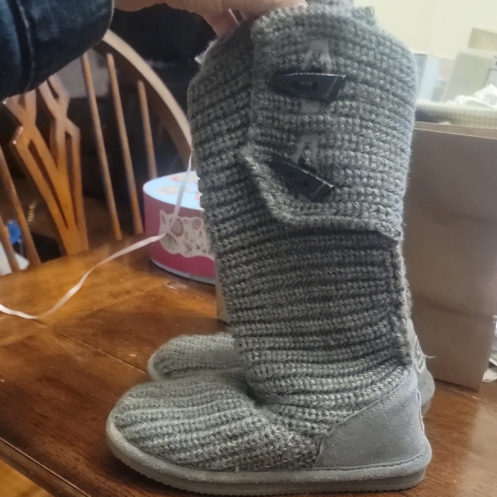 Cozy Gray Knit BEAR Paw Button Boots.